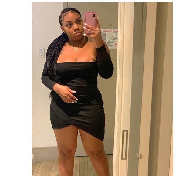 Meet your Posher, Johnelle - Picture 1 of 1